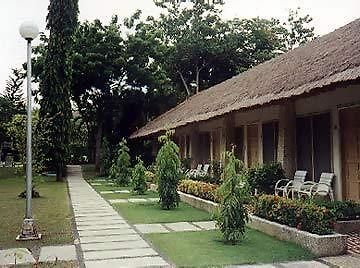 Cebu Beach Club Extérieur photo
